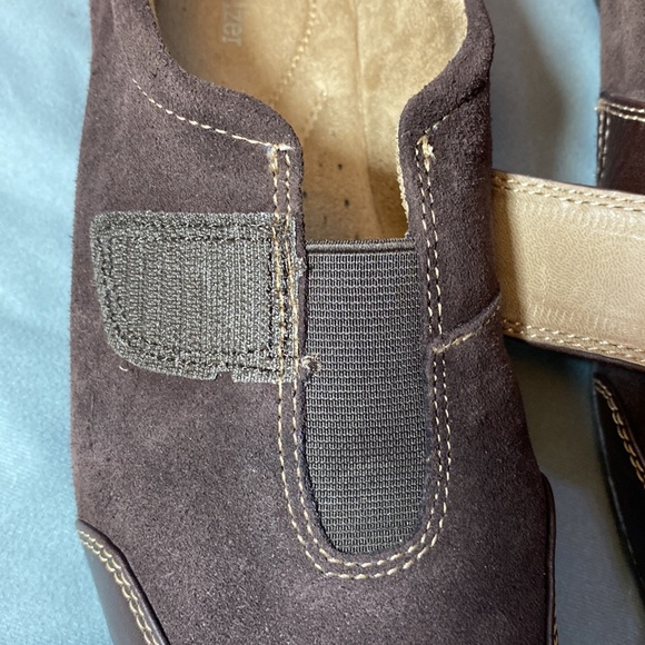 Naturalizer Leather Suede Velcro Slip-on Loafers - Picture 11 of 12